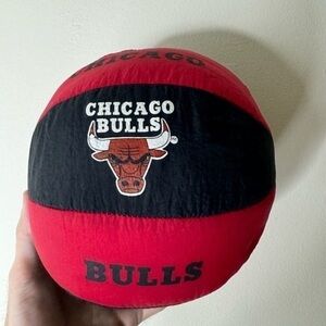 *VINTAGE* NBA Chicago Bulls 9" Stuffed Soft Toy Plush Basketball 1996 *USED*